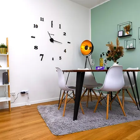Apartment Kernsaniert-kueche-parkplatz-designerbad-netflix Leipzig